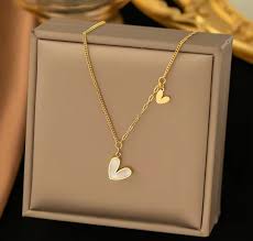 COLLAR DORADO CON CORAZONES