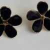 AROS FLOR NEGRA CON BORDE DORADO